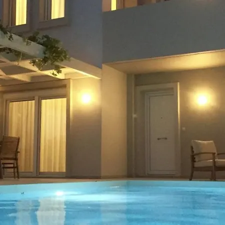 Kallisto, Blue Line Villa